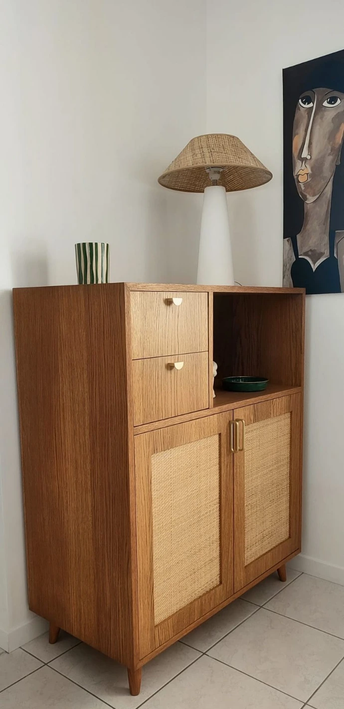 Meuble de salon en chêne et rotin réalisé par Matière, atelier d'ébénisterie d'Angers Vive et Moka maison de décoration